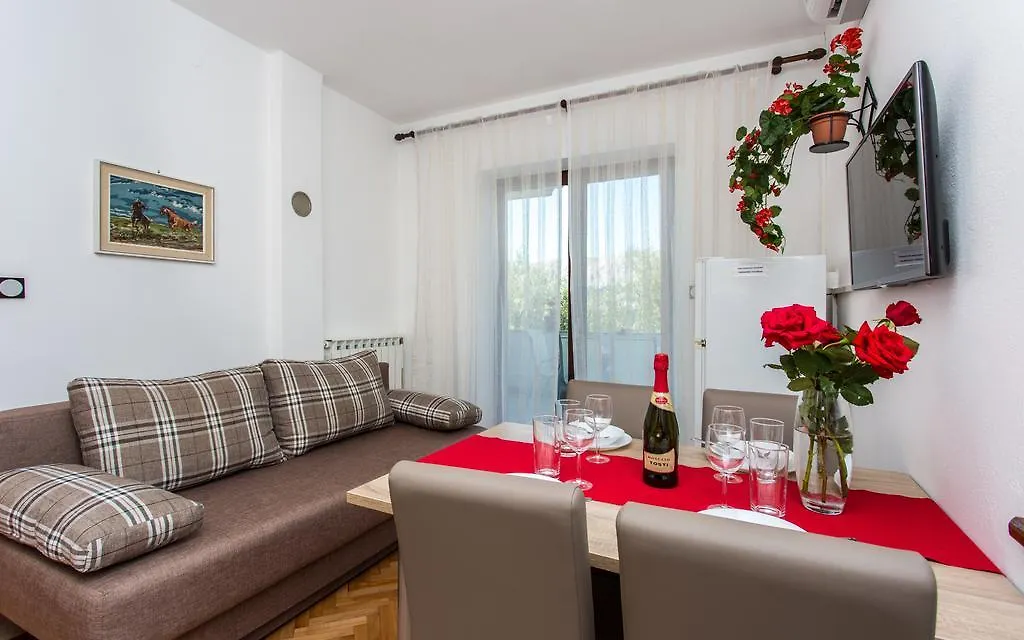 באסקה Apartments Lucija 0*,